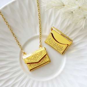 24 Karats Daisy Envelope Locket Necklace