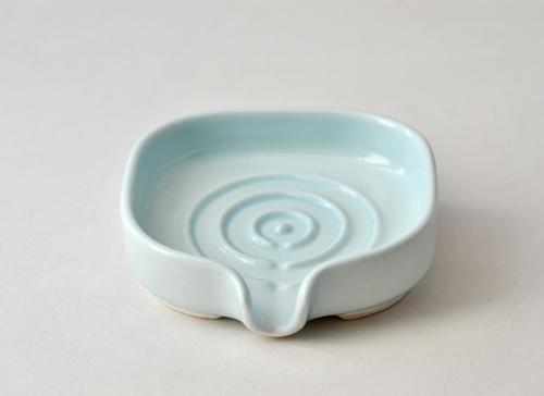Self-Draining Porcelain Soap Dish - Image 6