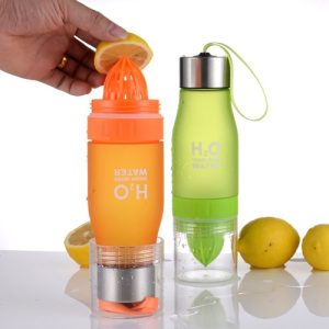 Portable Lemon Fruit Juicer Bottle with Citrus Press & Infuser