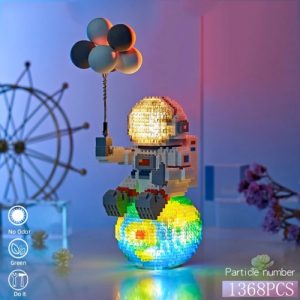 Cosmic Astronaut Building Block Set – Creative Space Adventure Model
